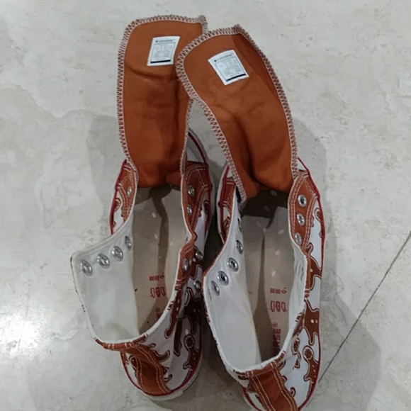 Authentic Rare Gingerbread Men Converse - Picture 6 of 6